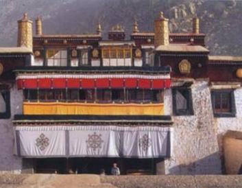 哲蚌寺大经堂